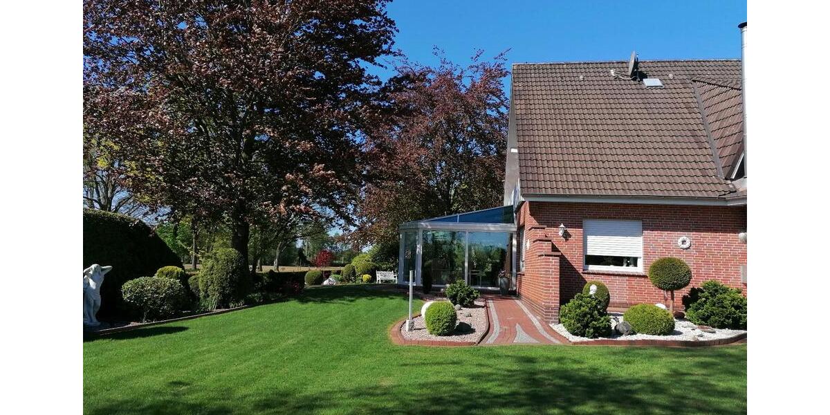Einfamilienhaus Friedeburg - 8 Zimmer, 220 m&sup2;, 430.000&euro; | Angebot:26781570