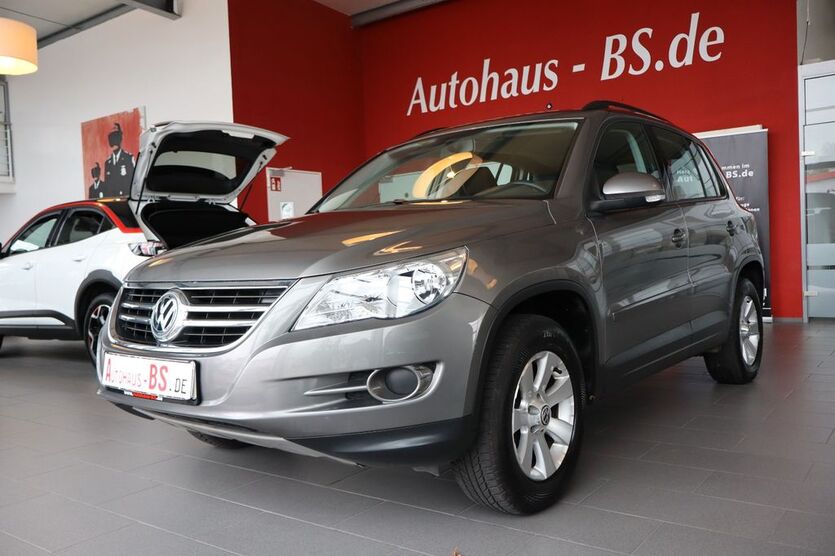VW Tiguan 127.828 km 6.450 € Braunschweig 38116