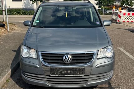 VW Touran 162.000 km 4.990 &euro; Appenweier 77767