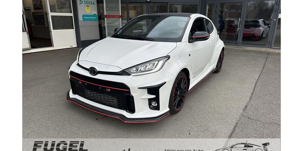 Toyota Yaris 12.800 km 33.899 &euro; Chemnitz 09125