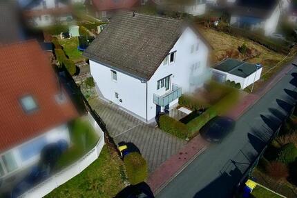 Haus Bad Laasphe - 6 Zimmer, 140 m&sup2;, 295.000&euro; | Angebot:25408072