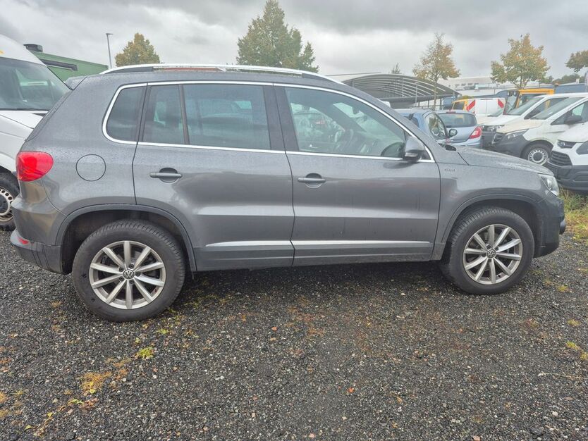 VW Tiguan 138.611 km 13.999 € Achim 28832