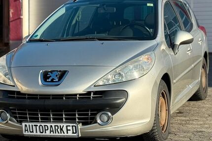 Peugeot 207 114.044 km 1.999 &euro; Petersberg 36100