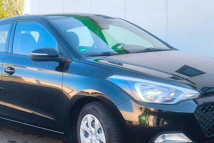 Hyundai i20 88.000 km 6.750 &euro; Erbach 89155