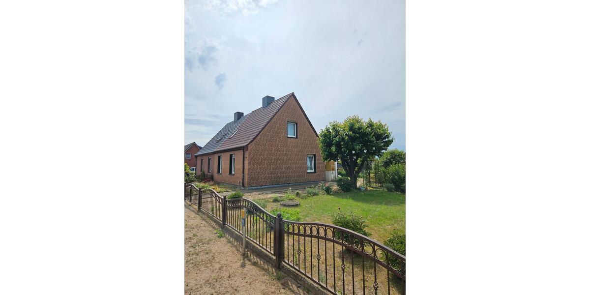 Doppelhaushälfte Zarrentin am Schaalsee - 4 Zimmer, 91 m&sup2;, 145.000&euro; | Angebot:27133685