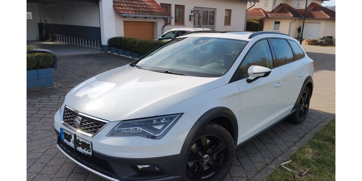 Seat Leon 59.800 km 21.000 &euro; Waldalgesheim 55425