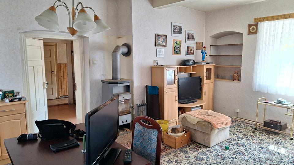 Einfamilienhaus Naumburg (Saale) - 9 Zimmer, 170 m&sup2;, 260.000&euro; | Angebot:26630153