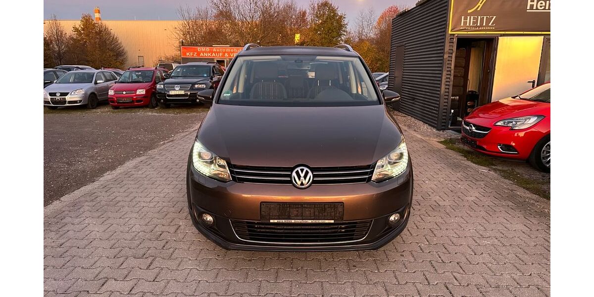 VW Touran 228.000 km 8.950 &euro; Augsburg 86167