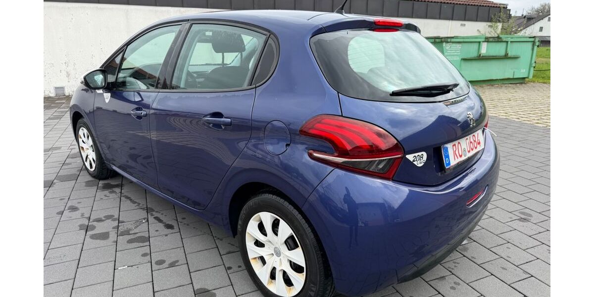 Peugeot 208 108.000 km 3.999 &euro; Rosenheim 83024