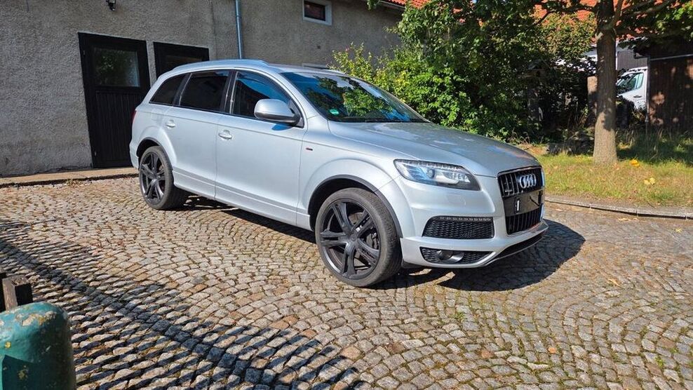 Q7