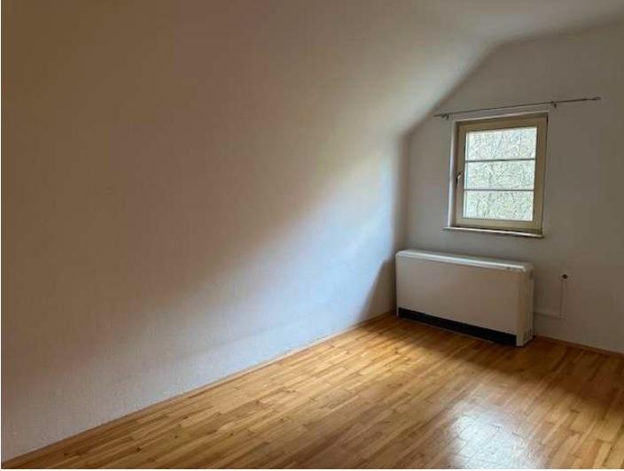 Etagenwohnung Kempten (Allgäu) - 5 Zimmer, 118 m&sup2;, 1.600&euro; | Angebot:26400487