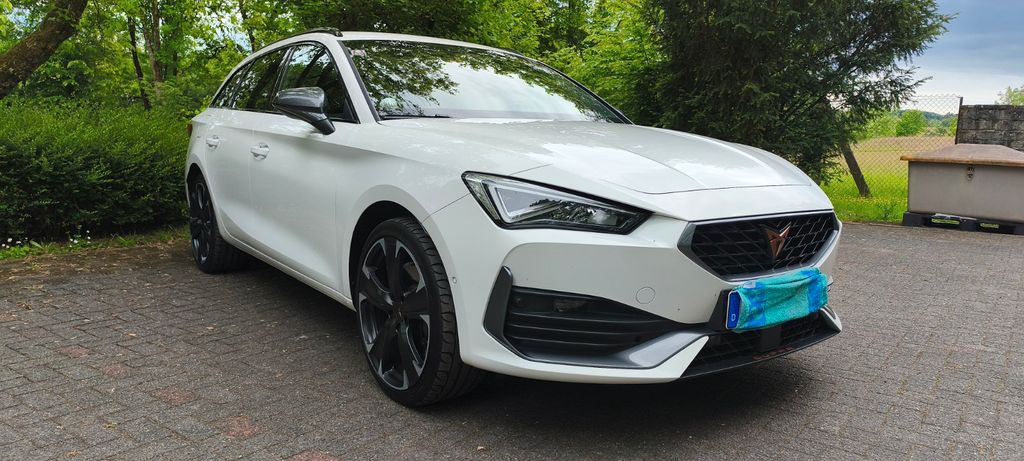 Cupra Leon 95.000 km 22.999 &euro; Plein 54518