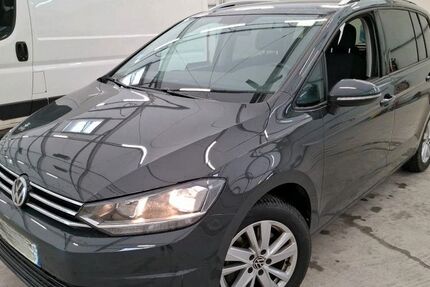 VW Touran 145.632 km 16.541 &euro; Wesel 46485