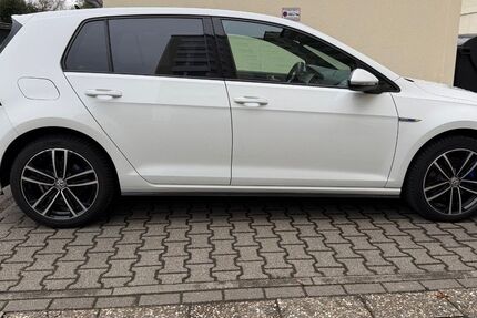VW Golf 140.865 km 15.990 &euro; Pirmasens 66955