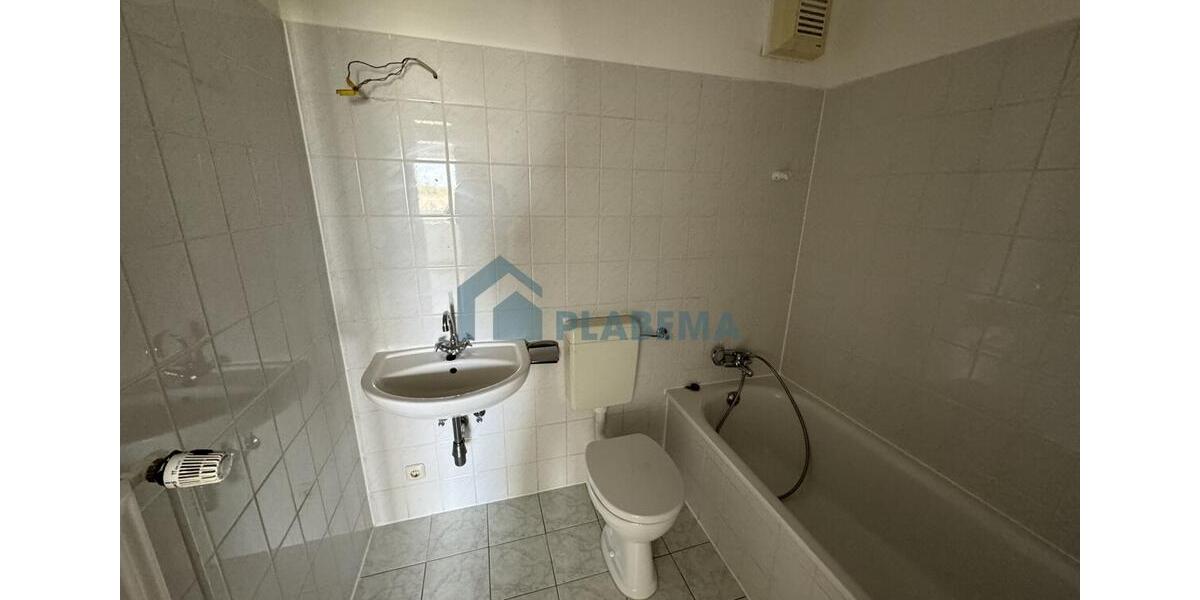 Etagenwohnung Lübz - 2 Zimmer, 49 m&sup2;, 445&euro; | Angebot:26148831