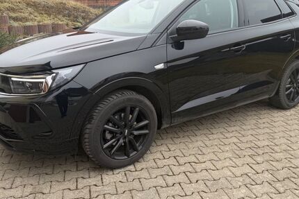 Opel Grandland (X) 5.300 km 24.500 &euro; Bad Waldsee 88339
