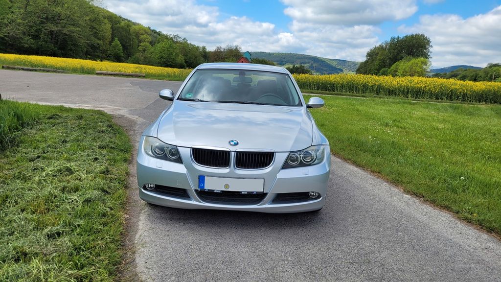 BMW 318 136.500 km 5.200 &euro; Werbach 97956