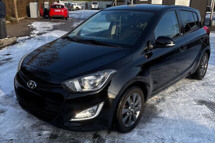 Hyundai i20 151.500 km 5.900 &euro; Moers 47441