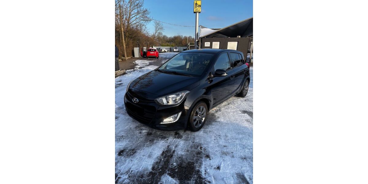 Hyundai i20 151.500 km 5.900 &euro; Moers 47441