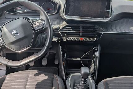 Peugeot 208 70.460 km 12.500 &euro; Niedert 56291