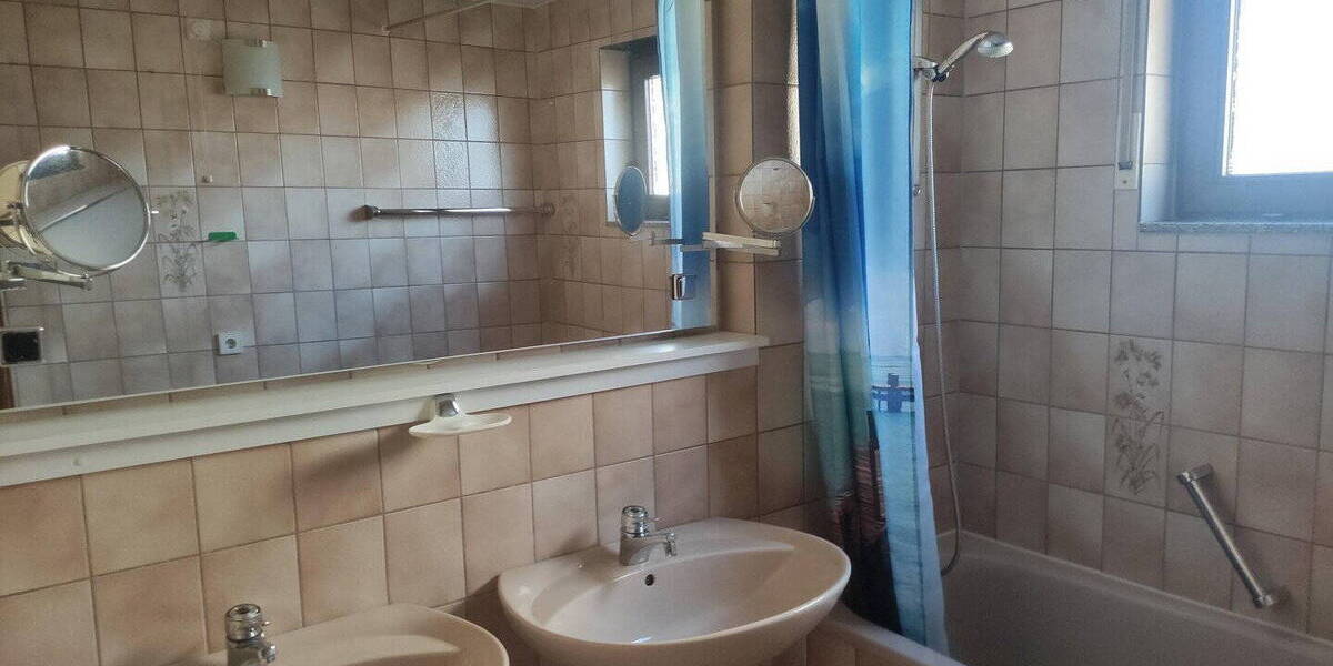 Etagenwohnung Korntal-Münchingen Korntal - 3 Zimmer, 92 m&sup2;, 350.000&euro; | Angebot:26253581