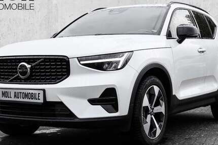 Volvo XC40 17.325 km 31.280 &euro; Aachen 52078