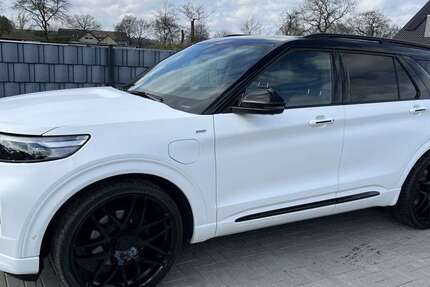 Ford Explorer 60.500 km 57.750 &euro; Düdenbüttel 21709