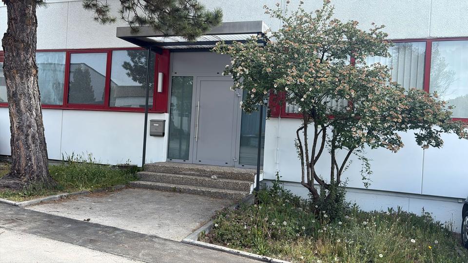 Gewerbeobjekt Albstadt Gemarkung Onstmettingen - 3.000&euro; | Angebot:26445395
