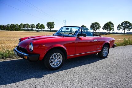 Fiat 124 Spider 61.000 km 13.800 &euro; Taufkirchen 82024