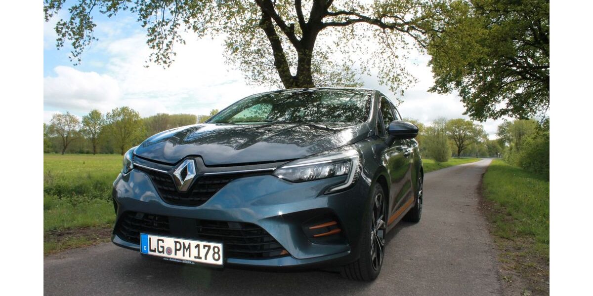 Renault Clio 69.000 km 11.200 &euro; Neetze 21398