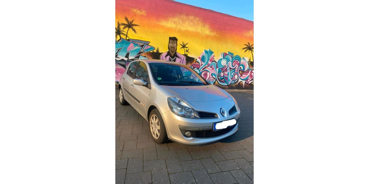 Renault Clio 190.000 km 1.450 &euro; Paderborn 33100