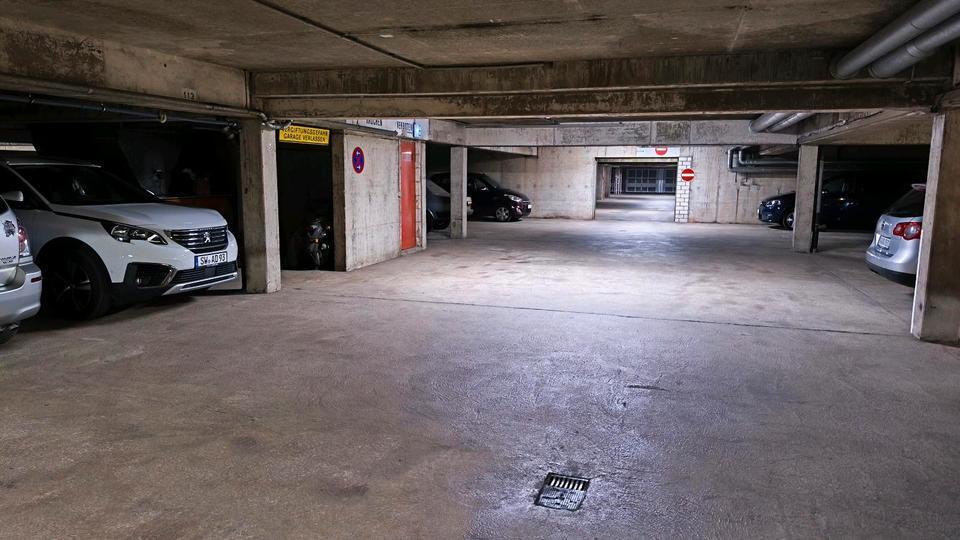 3 Zimmer Wohnung im EG mit Tiefgarage und Balkon, Provisionsfrei