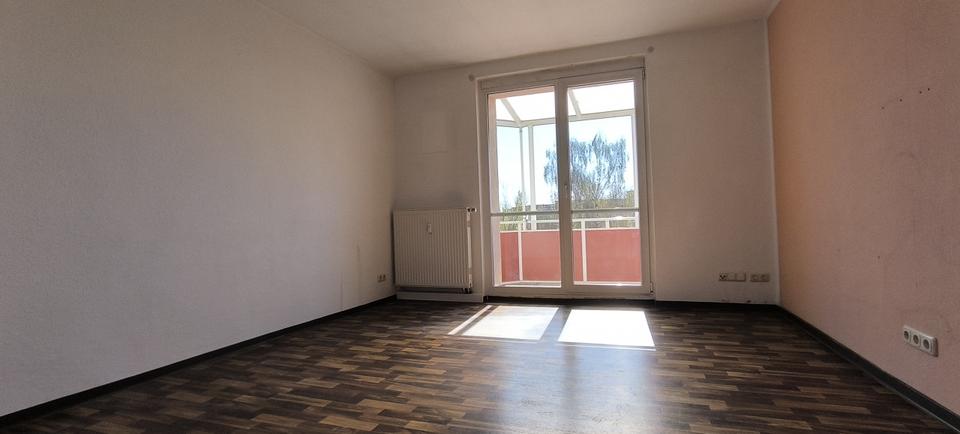 Etagenwohnung Gröditz - 3 Zimmer, 59 m&sup2;, 326&euro; | Angebot:26180437