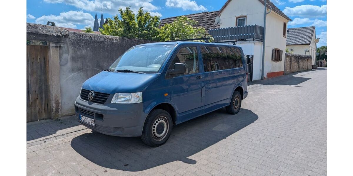 VW T5 Transporter 299.000 km 4.900 &euro; Flonheim 55237