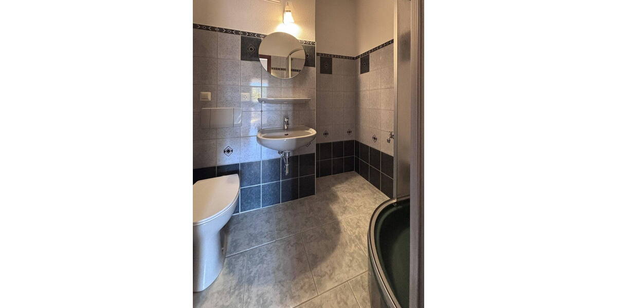 Etagenwohnung Hoyerswerda - 3 Zimmer, 109 m&sup2;, 153.000&euro; | Angebot:26015854