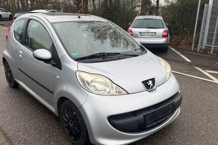 Peugeot 107 134.500 km 1.999 &euro; Kronau 76709
