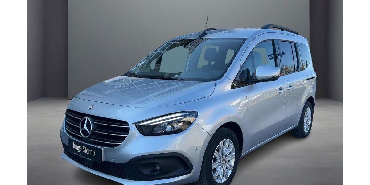 Mercedes-Benz T-Klasse 29.883 km 31.670 &euro; Berlin 13156