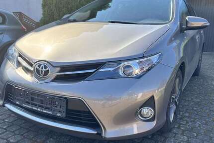 Toyota Auris 102.300 km 10.500 &euro; Saarlouis, Kreisstadt 66740