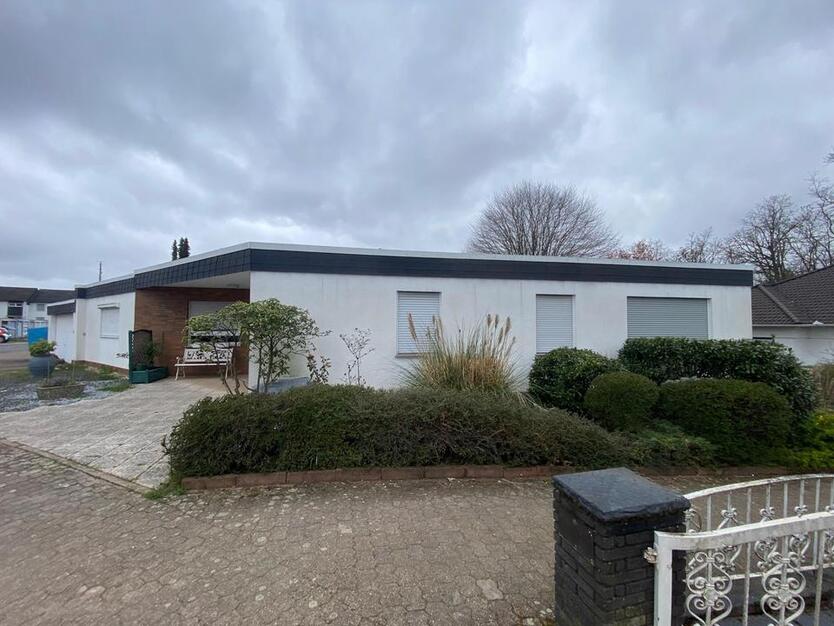 Freistehender Bungalow mit EinliegerWohnung Saarlouis-Steinrausch