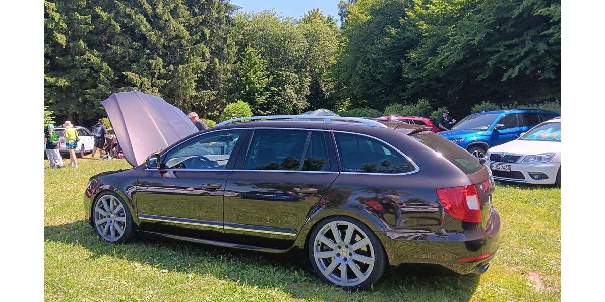 Skoda Superb 115.000 km 22.900 &euro; Schneverdingen 29640