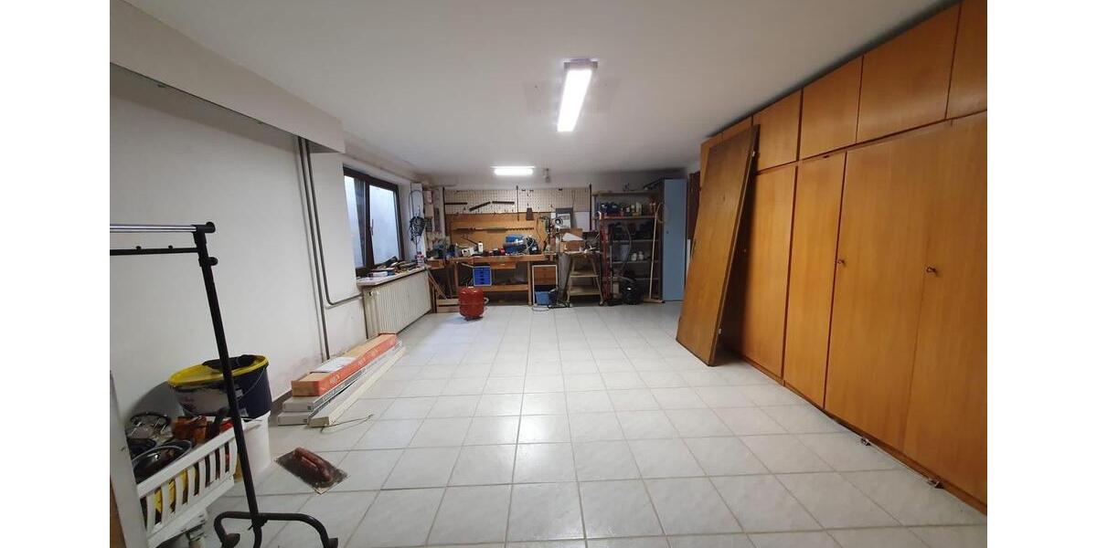 Einfamilienhaus Gilching - 6 Zimmer, 160 m&sup2;, 2.350&euro; | Angebot:25258340