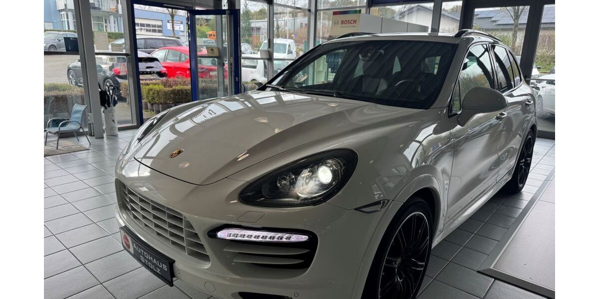 Porsche Cayenne 69.513 km 39.976 € Wipperfürth 51688