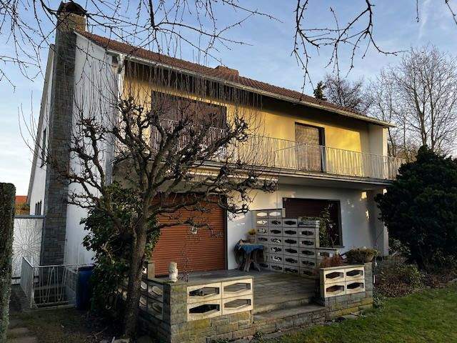 Einfamilienhaus Erwitte - 7 Zimmer, 170 m&sup2;, 290.000&euro; | Angebot:25769960