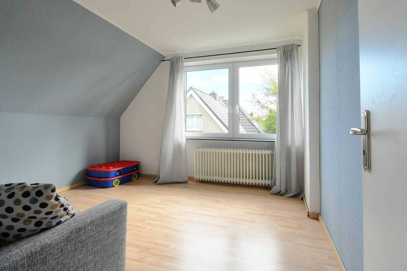 HL-St. Jürgen Süd. Großzügiges Wohnen in einem schönen Einfamilienhaus. Provisionsfrei für Kaufende