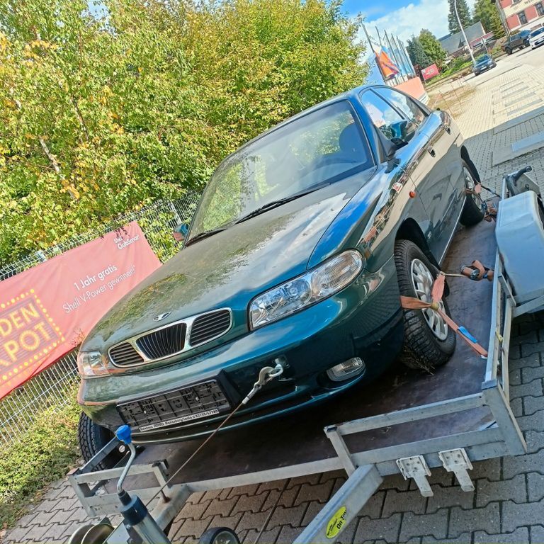 Daewoo Nubira 45.458 km 1.380 € Oederan 09569