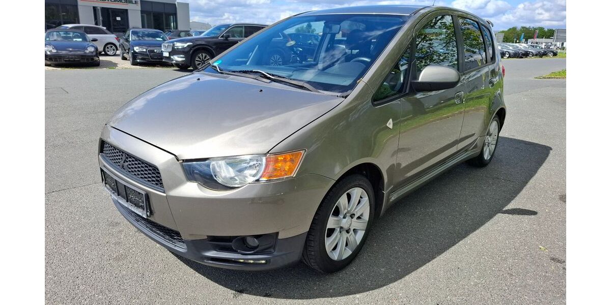 Mitsubishi Colt 107.000 km 4.400 &euro; Gross Gerau 64521