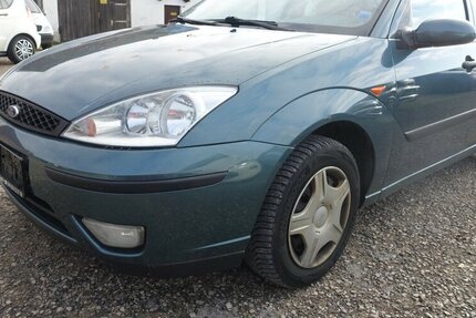 Ford Focus Finesse ohne TÜV Klima AHK Alu WR 4xAirbag 140.000 km 500 &euro; Neumarkt/OPf 92318