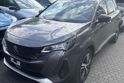 Peugeot 5008 29.360 km 23.680 &euro; Rüsselsheim 65428