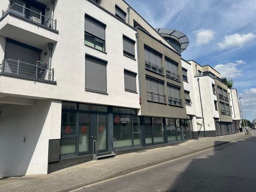 Büro in Würselen 4.209 € 366 m²