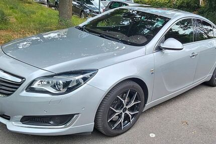 Opel Insignia 152.000 km 14.101 &euro; Kassel 34134